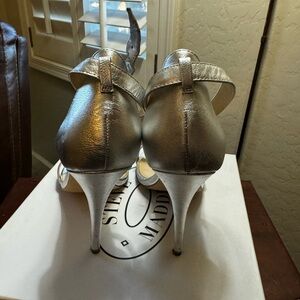 Matallic silver Steve maddens